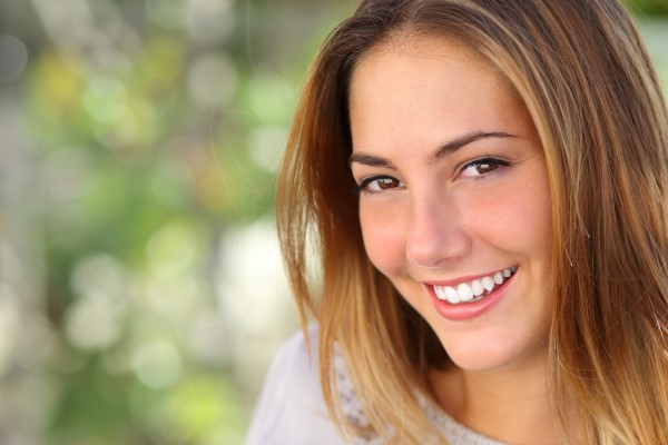 Professional Teeth Whitening Treatment From A Cosmetic Dentist
